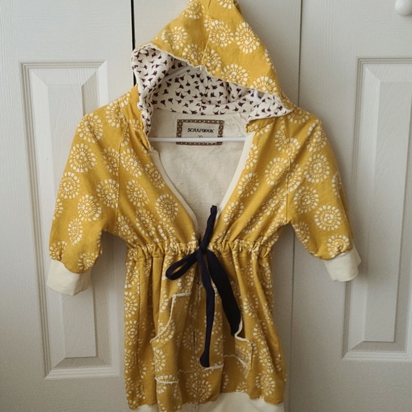 HOLD💥Scrapbook☆Zipup Hoodie - Picture 2 of 5